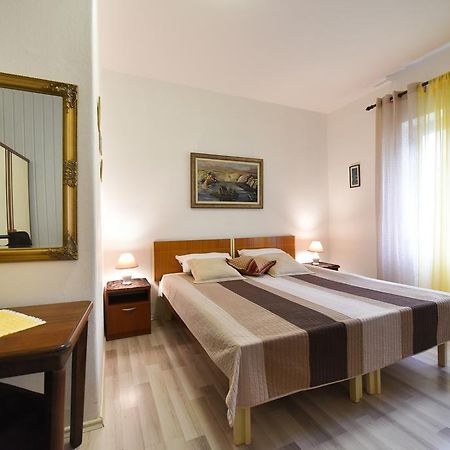 Apartments Dado Zadar Bagian luar foto
