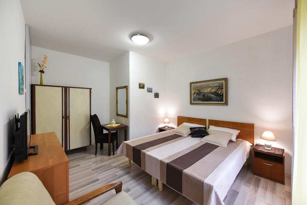 Apartments Dado Zadar Bagian luar foto