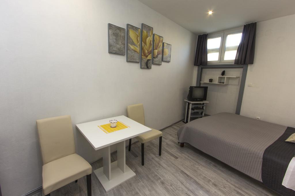 Apartments Dado Zadar Bagian luar foto